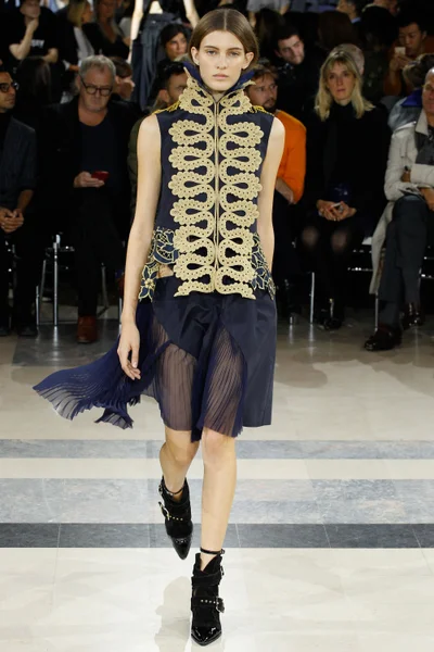 Look 36